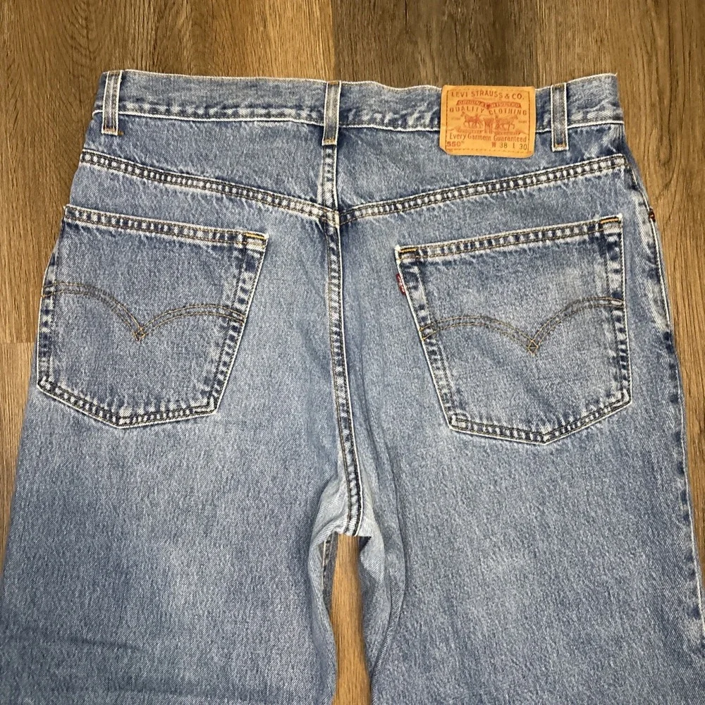 Vintage Levis 550 Jeans Mens 38x30 Relaxed Fit Y2K 2001‎ Stone Wash 100% Cotton